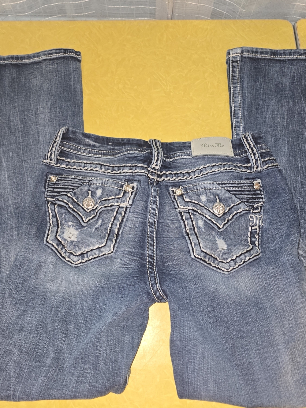 Miss Me Women's Blue Embroidered Pocket Jeans
